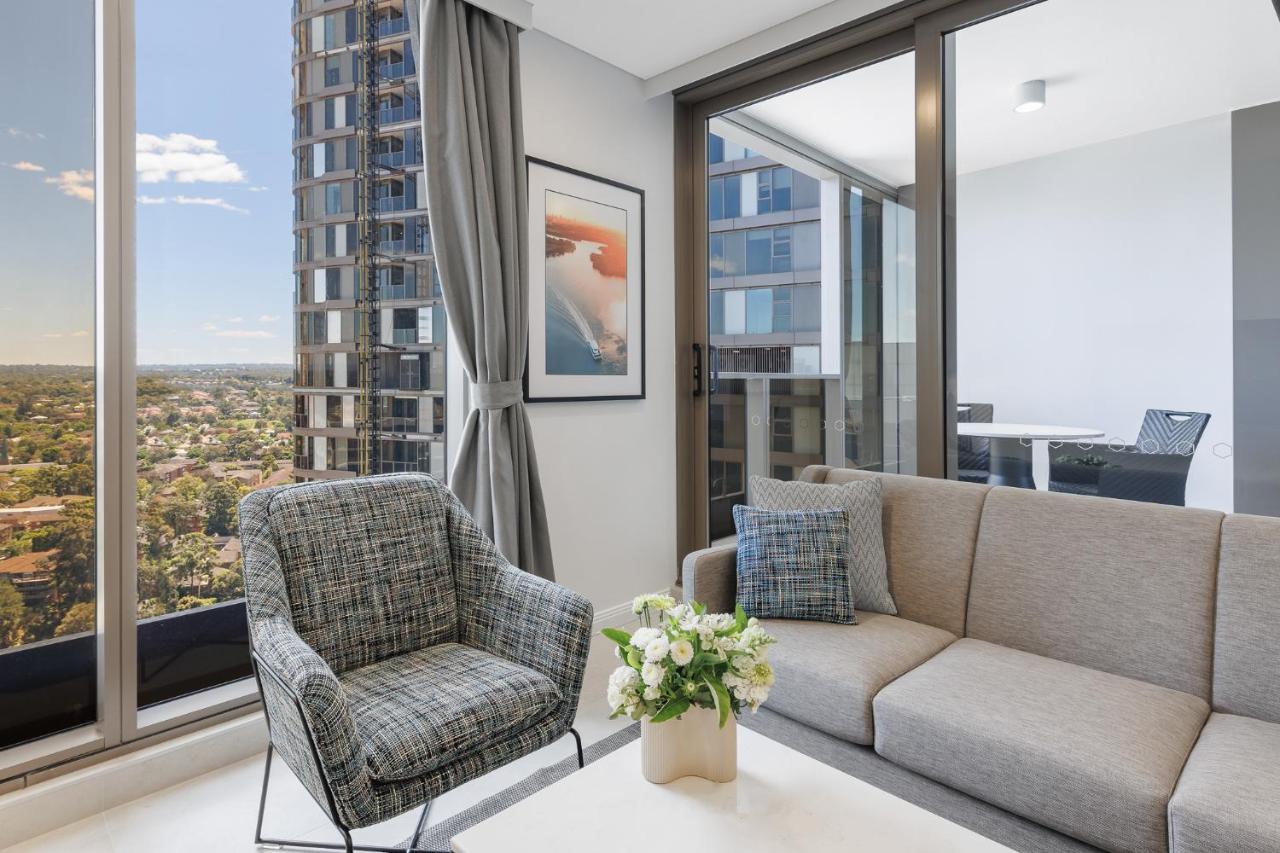 Meriton Suites George Street, Parramatta Сидней Экстерьер фото