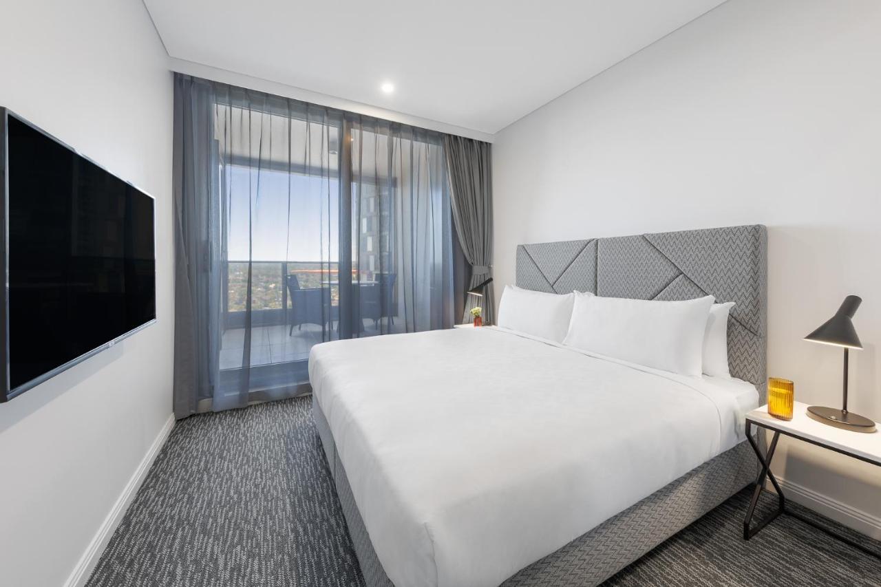 Meriton Suites George Street, Parramatta Сидней Экстерьер фото