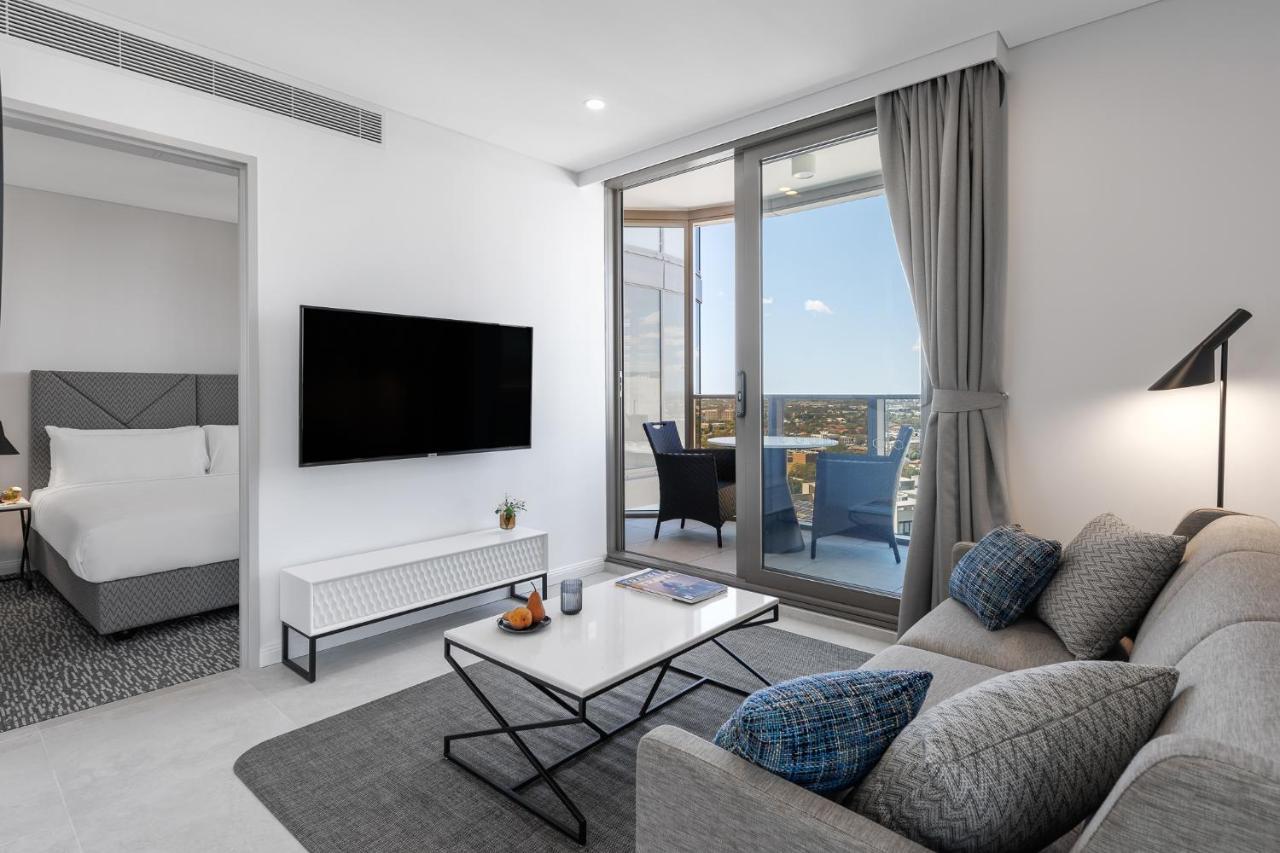 Meriton Suites George Street, Parramatta Сидней Экстерьер фото