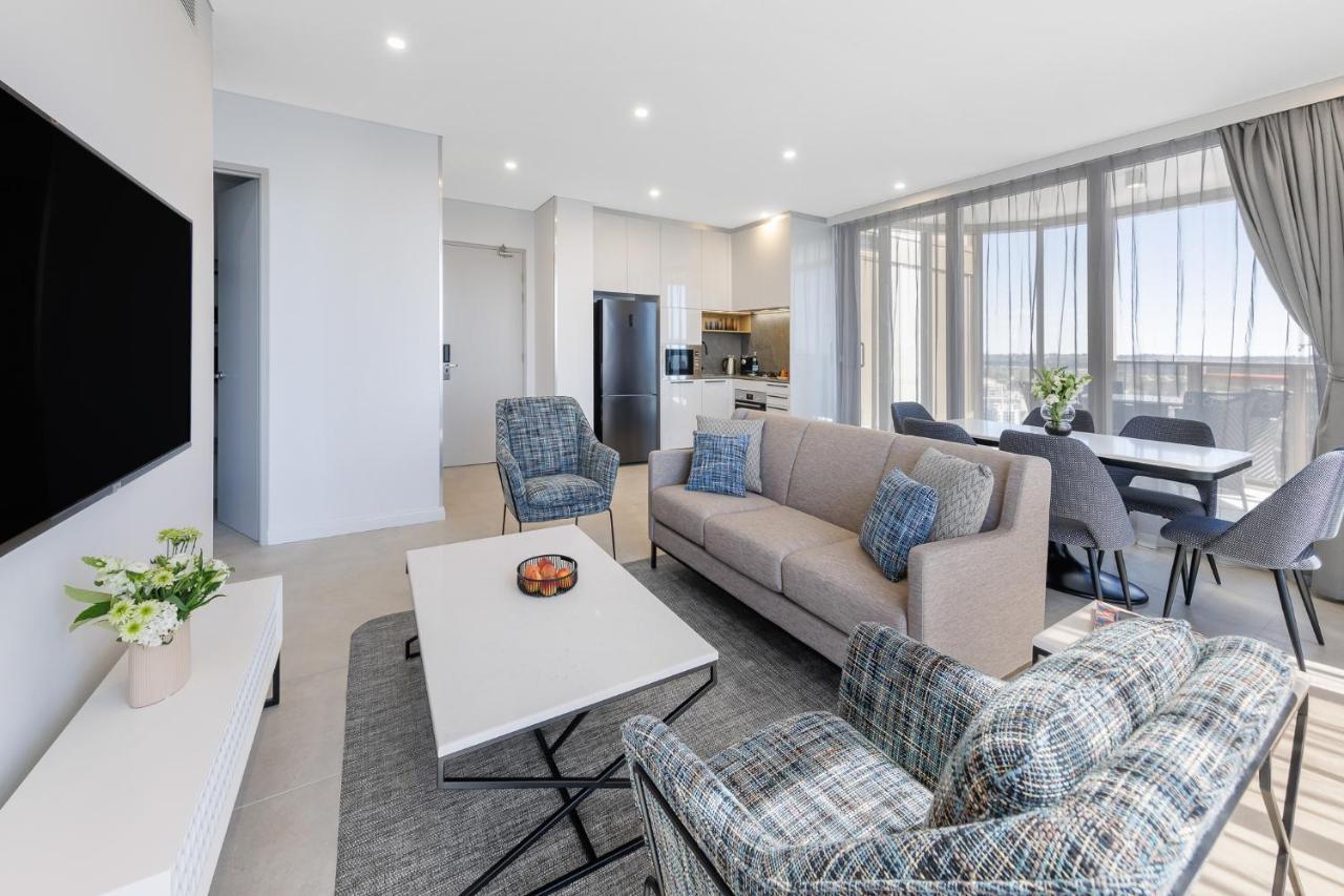 Meriton Suites George Street, Parramatta Сидней Экстерьер фото