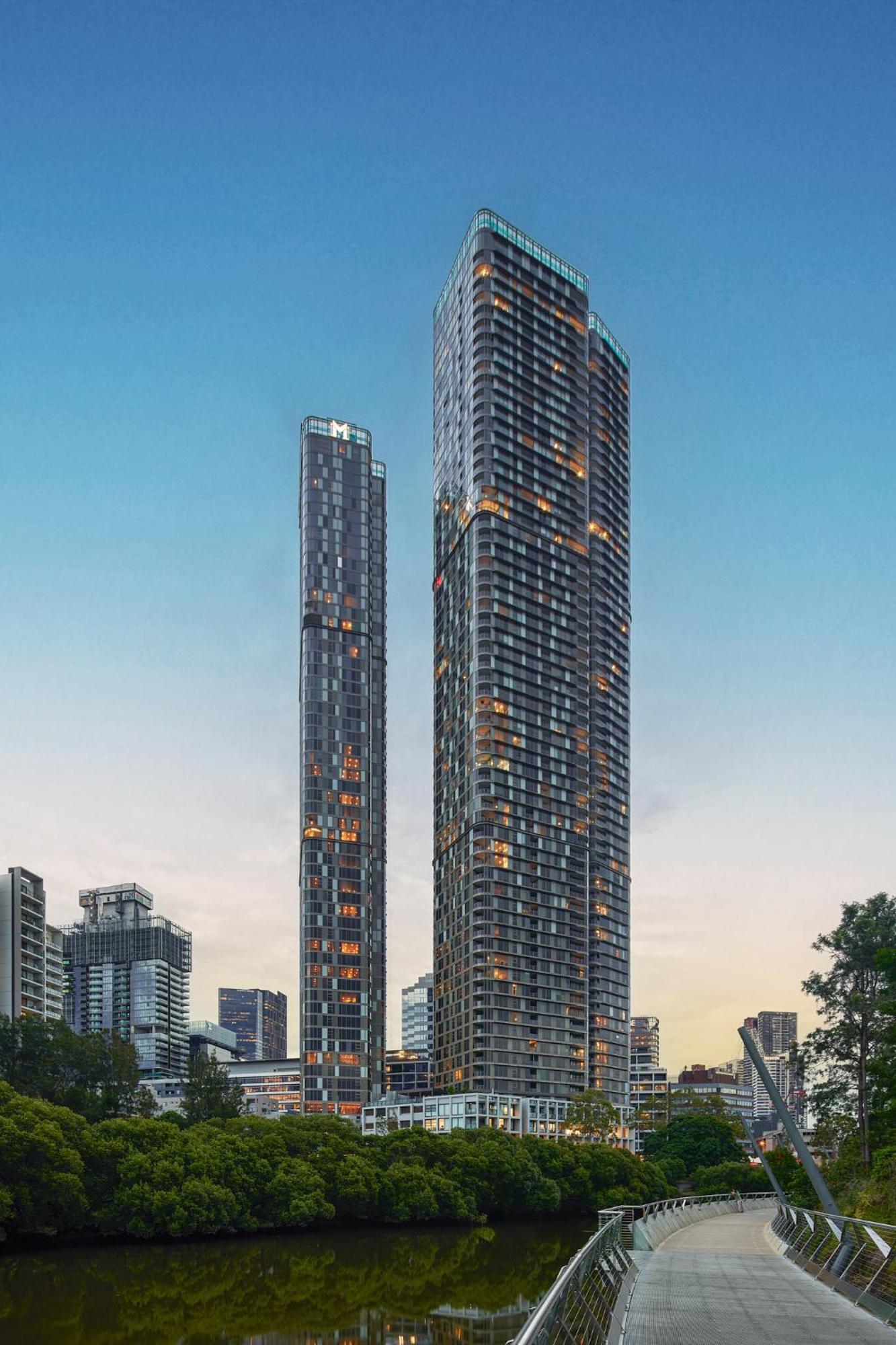 Meriton Suites George Street, Parramatta Сидней Экстерьер фото