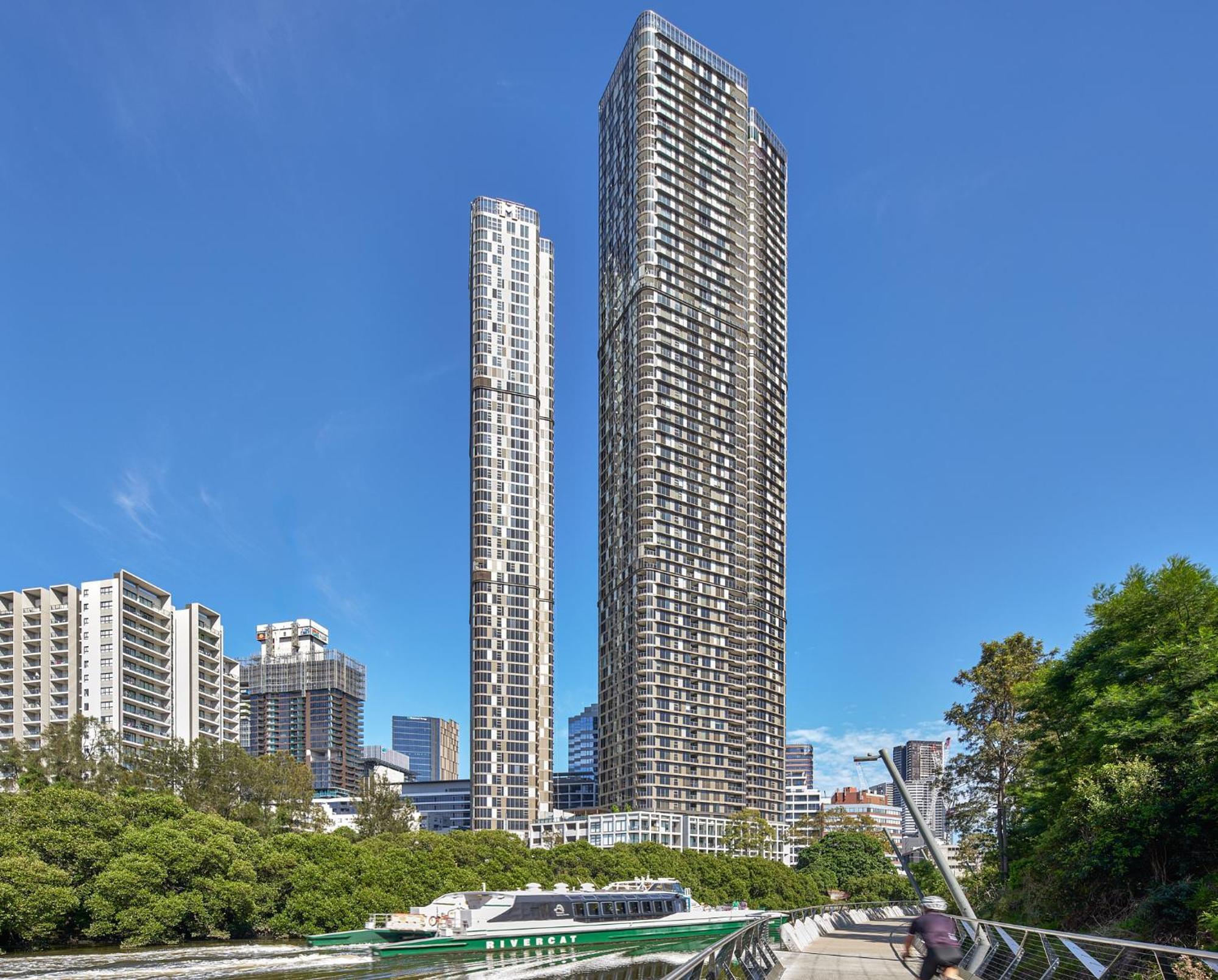 Meriton Suites George Street, Parramatta Сидней Экстерьер фото