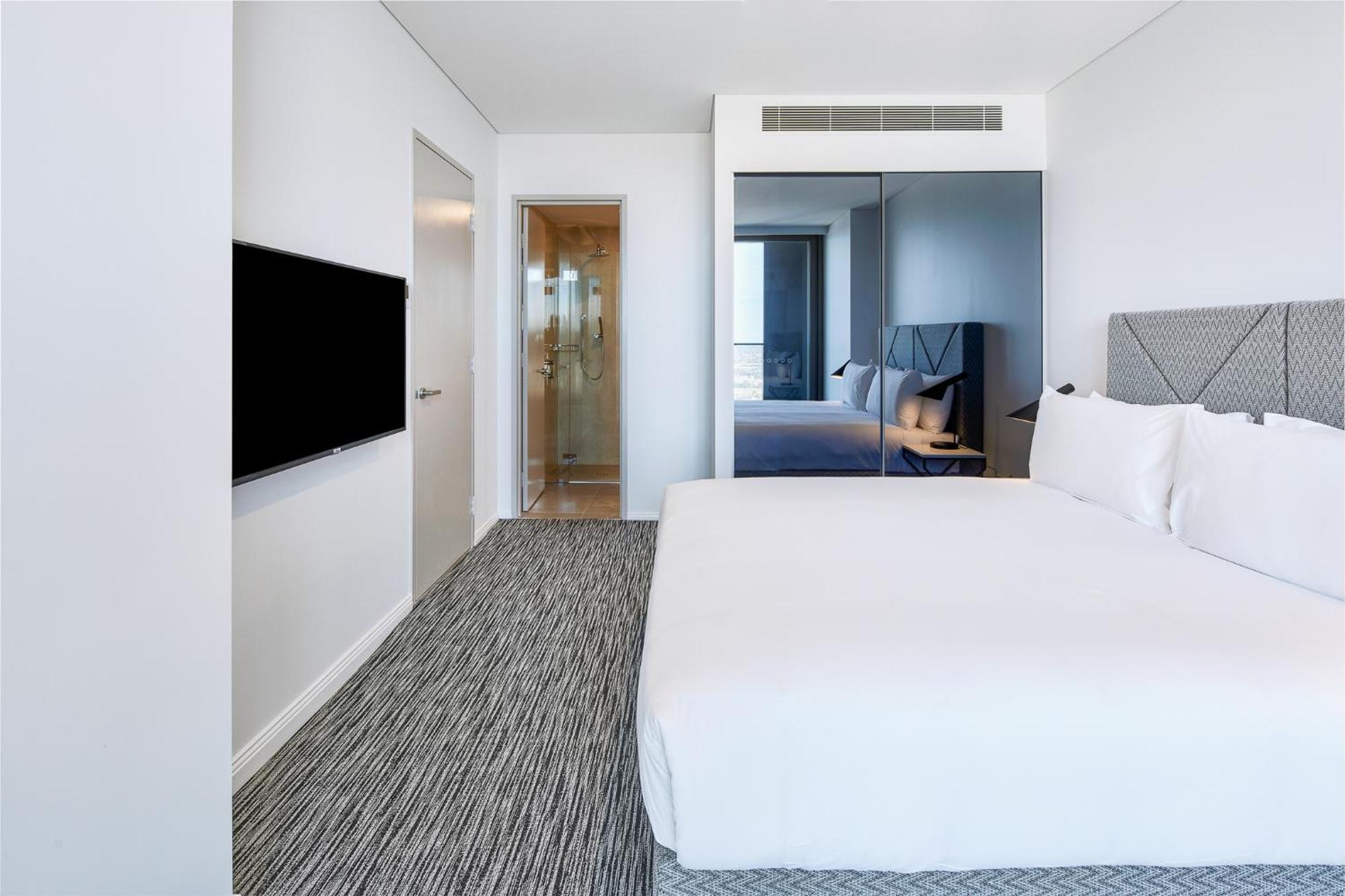 Meriton Suites George Street, Parramatta Сидней Экстерьер фото